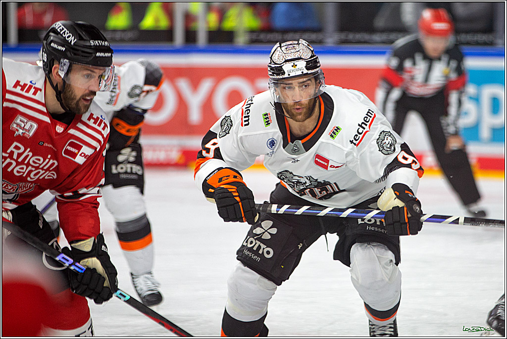 PENNY DEL; Koelner Haie- Loewen Frankfurt; Koeln, 18.12.2022